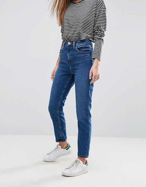 What style jeans are the fashionable wearing now?   (Clueless new mum and desperate)
