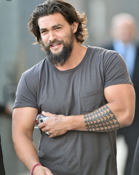 Can we have a thread of phwoar?!