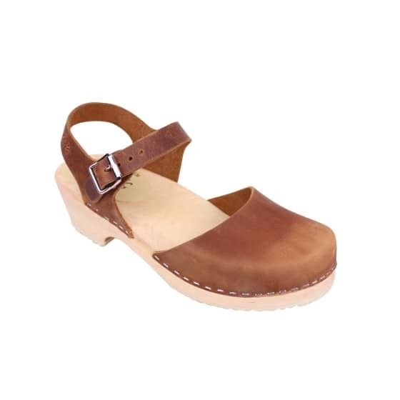 Anyone else a bit obsessed with clogs right now?