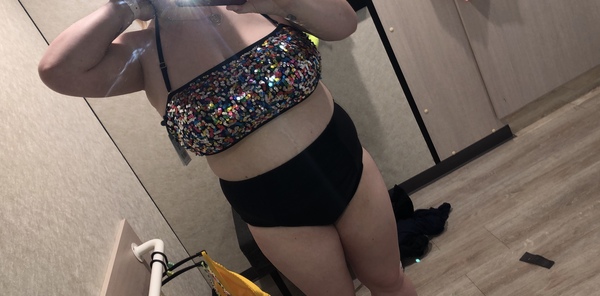 to wear a bikini when plus size?