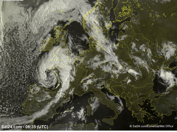 Heavy rain warning for the south for fri 7th June