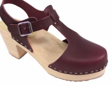 Anyone else a bit obsessed with clogs right now?