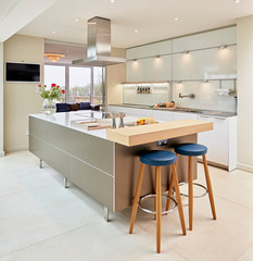 Wrong size quartz worktop - help!