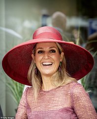 Royal style & gossip: What a smashing, positively dashing spectacle - the Ascot opening day