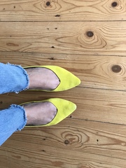 Same item in multiple colours?