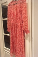 Les Parisiennes des Mamansnet: See life in pink, but do not wear it!