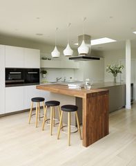 Wrong size quartz worktop - help!