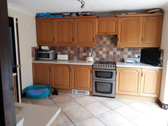 Kitchen - wall unit above sink?