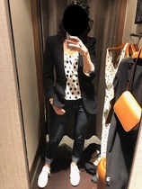 Les Parisiennes des Mamansnet: See life in pink, but do not wear it!