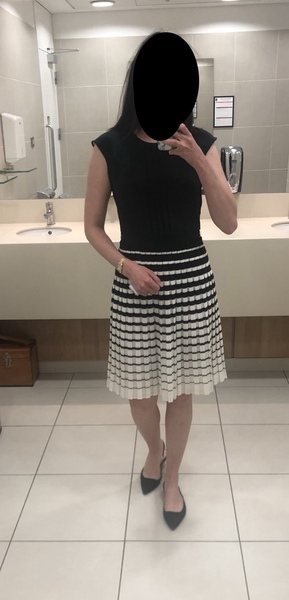 Les Parisiennes des Mamansnet: See life in pink, but do not wear it!