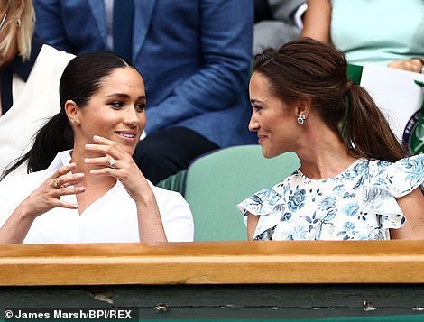 Royal style and gossip: photo calls and tennis balls