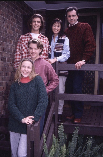 Neighbours.  Dee isn't a mermaid, she's real.  Should she marry Toadie or shall we line up up fro a ring off Mark? Can Finnbea go down the well with all her CD's?