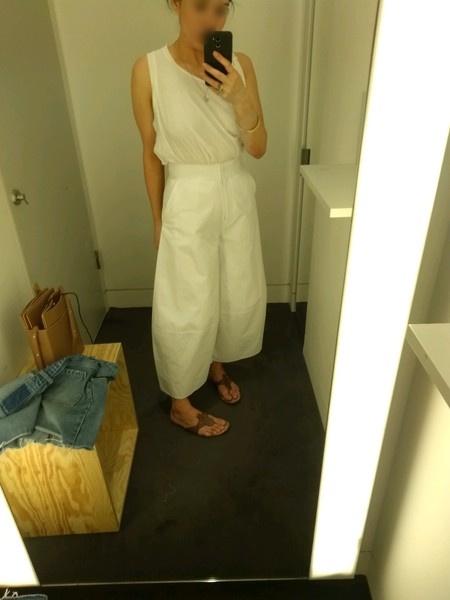 Les Parisiennes des Mamansnet: See life in pink, but do not wear it!