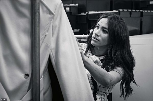 Royal style and gossip: From foundation to Foundations...