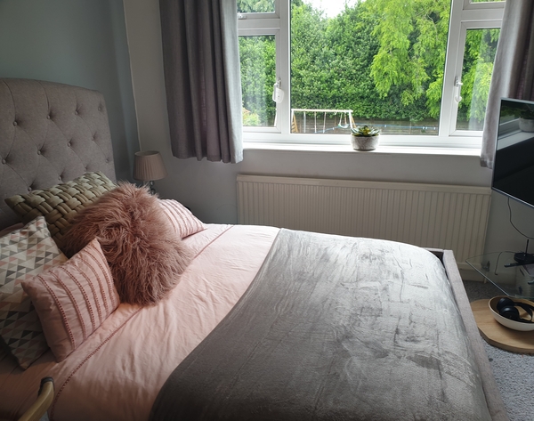 To think the most ppl don’t decorate their beds??!!
