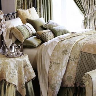 To think the most ppl don’t decorate their beds??!!