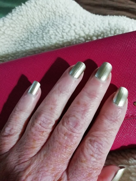 What colour of nails would look better?