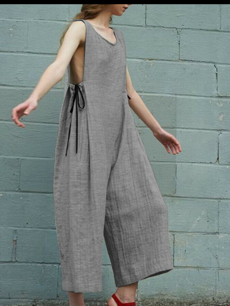 Those flappy linen wide leg jumpsuits that are everywhere....