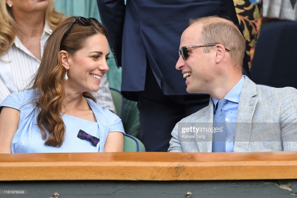 Royal style and gossip: photo calls and tennis balls