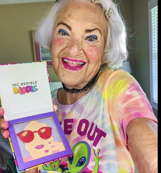 Festival outfit for the elderly