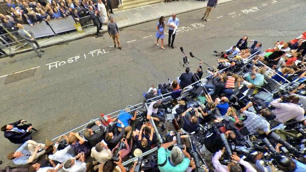Royal style and gossip: From foundation to Foundations...