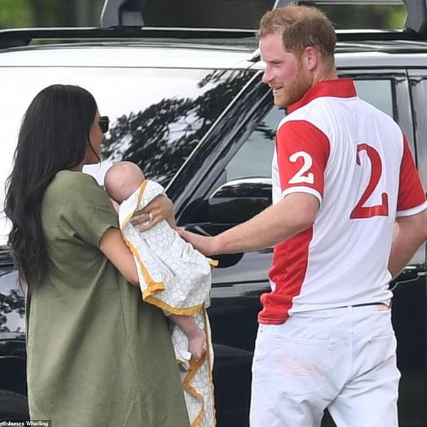 Just seen on the news that Harry and Meghan will not release any details of Archie’s godparents