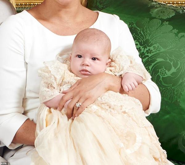 Royal style & gossip: from christening gowns to tennis lawns