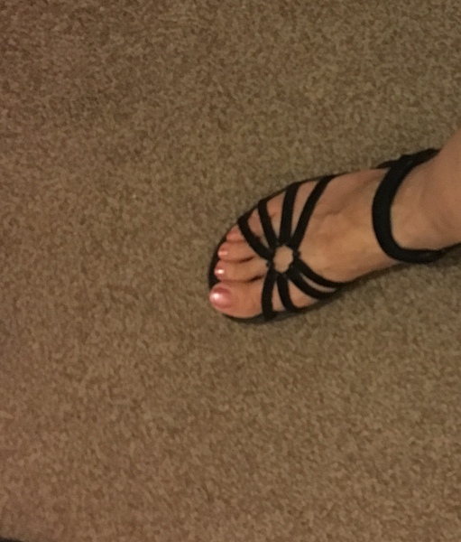 Is it ok to wear (fancy) trainers to a wedding?