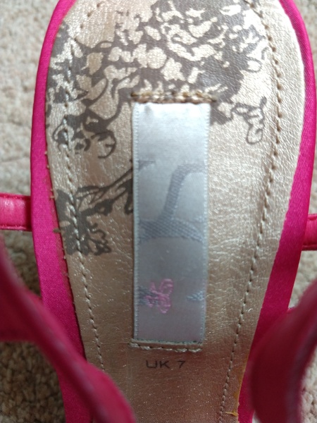 Anyone know what brand these are?