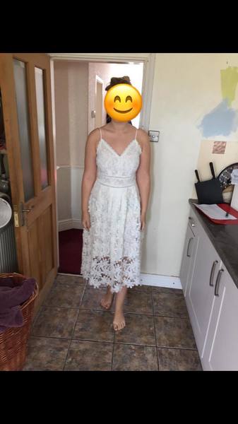 To think DD's graduation dress is lovely?