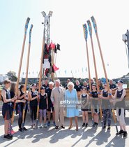 Royal style and gossip: photo calls and tennis balls