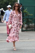 Royal style and gossip: photo calls and tennis balls