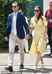 Royal style and gossip: photo calls and tennis balls