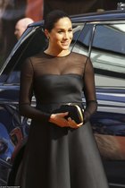 Royal style and gossip: photo calls and tennis balls