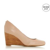 Stylish, smart & comfy black heels - do they exist?