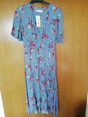 Full slip under dress or just give up?