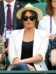 Royal style and gossip: photo calls and tennis balls