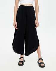 Les Parisiennes des Mamansnet: Too much good taste can be very boring. Independent style, on the other hand, can be very inspiring.