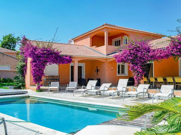 Win £250 off your family's self-catering escape