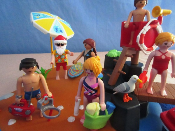 It's the summer holiday season for the Playmobil people in our house...