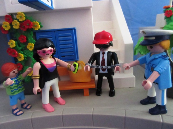 It's the summer holiday season for the Playmobil people in our house...