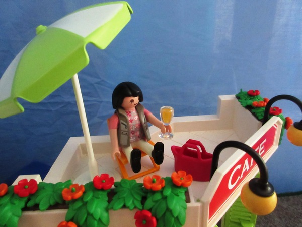 It's the summer holiday season for the Playmobil people in our house...