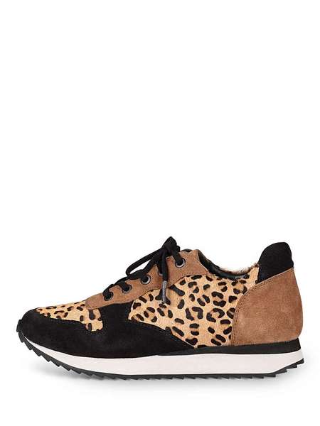 Oliver Bonas trainers?