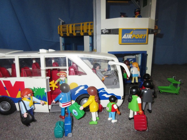 It's the summer holiday season for the Playmobil people in our house...