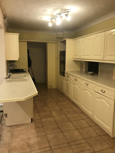 Painting kitchen units