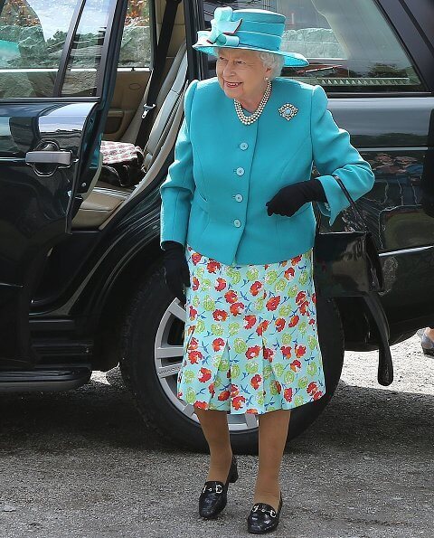 Royal style & gossip: Breton stripes and skinny jeans...