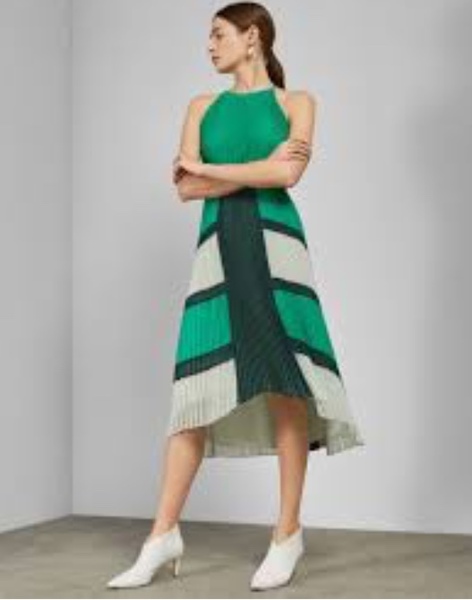 Les Parisiennes des Mamansnet: Too much good taste can be very boring. Independent style, on the other hand, can be very inspiring.