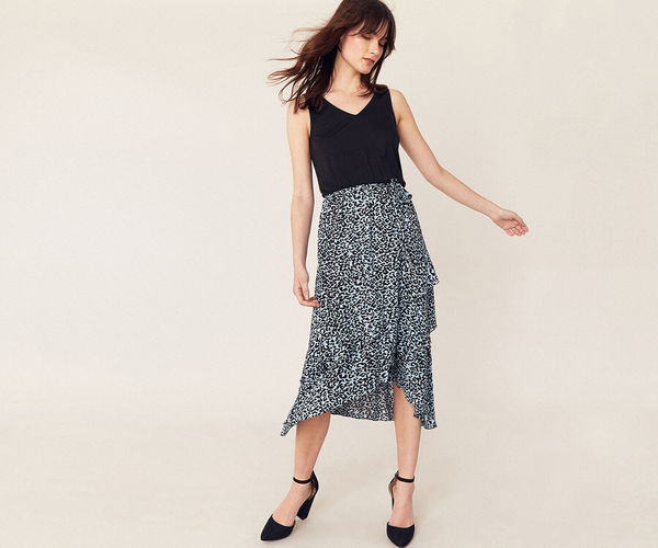 Would this dress look ok with trainers?