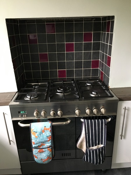 Widening gap in kitchen chimney breast...