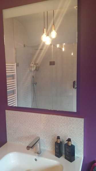 Show me your bathrooms please
